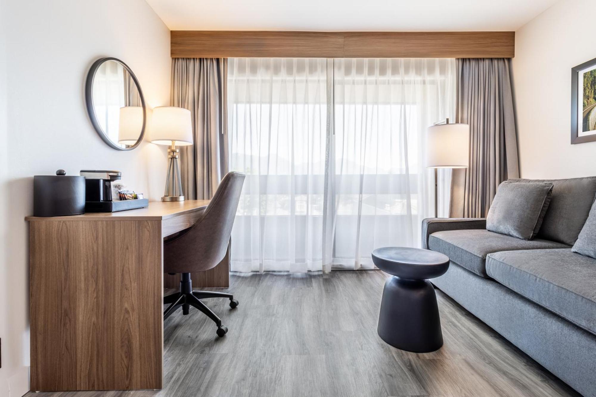Atrium Hotel Vancouver Eksteriør billede